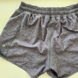 COPY - Hotty Hot Low-Rise Lined Short 4" SIZE 8 Heather Lux Multi Black/Heather…